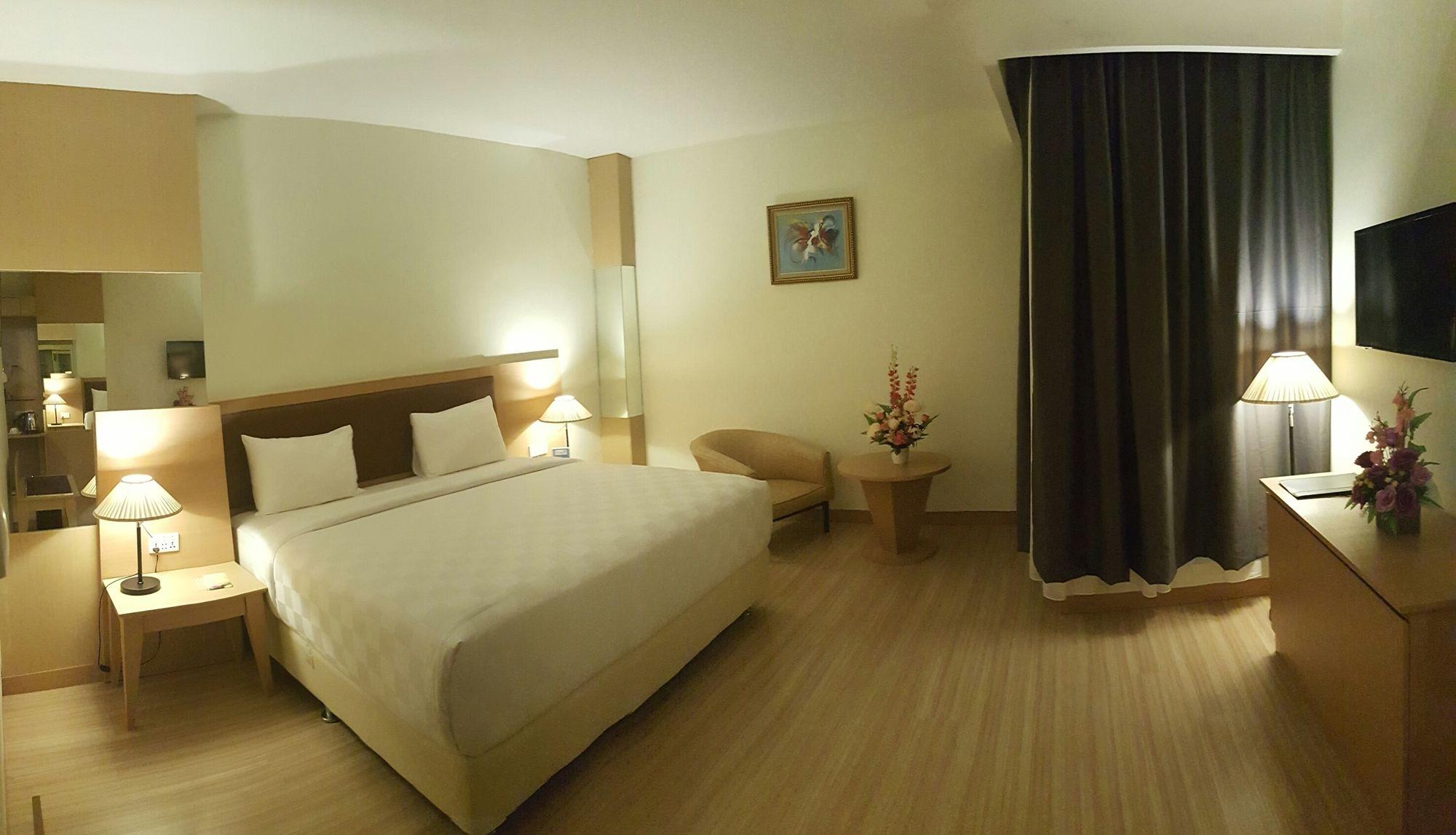迪格兰德酒店 Batam 外观 照片